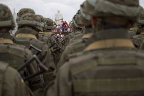 Военнослужащие 