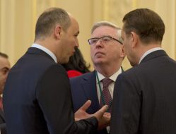 Andriy Parubiy, Pat Cox