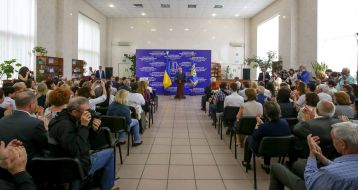 Petro Poroshenko during a meeting with students