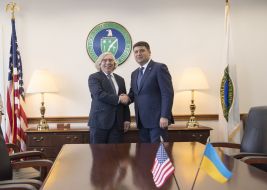 Vladimir Groisman and Ernest Moniz