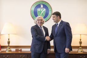 Vladimir Groisman and Ernest Moniz