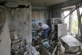 In Krasnogorovka shell hit the an apartment house