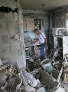 In Krasnogorovka shell hit the an apartment house