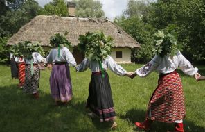 Girls in Ukrainian national costumes