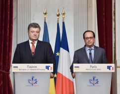 Petro Poroshenko and Francois Hollande