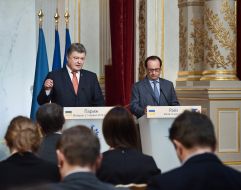Petro Poroshenko and Francois Hollande