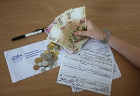 Receipts for utilities and money