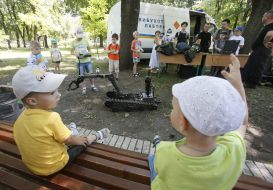 Children visiting the project "City of professions"