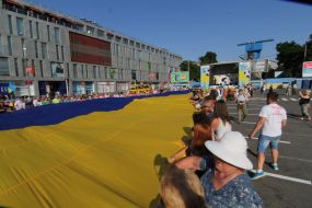 The largest flag of Ukraine