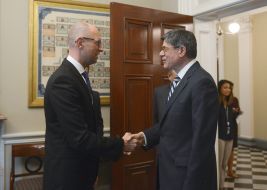 Арсеній Яценюк та Джейкоб Лью