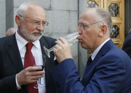 Игорь Осташ