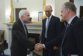 Arseniy Yatsenyuk and John McCain