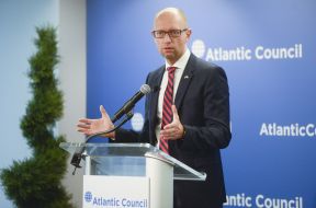 Arseniy Yatsenyuk