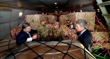 Poroshenko during the transmission of radar
