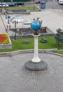 Geographical sign Globe on Independence Square