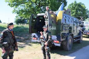 Військовослужбовці