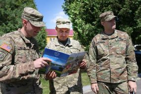 Військовослужбовці