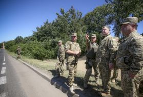 Petro Poroshenko and Stepan Poltorak