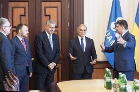 Volodymyr Groisman and Altay Efendiyev