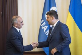 Volodymyr Groisman and Altay Efendiyev