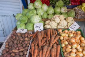 Trading of vegetables
