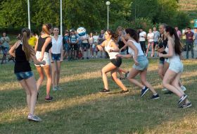 Football match "Blondes VS brunette"