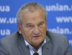 Александр Дубров