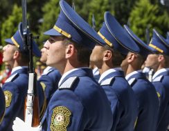 Warriors guard of honor