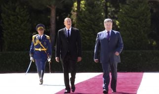 Petr Poroshenko and Ilham Aliyev