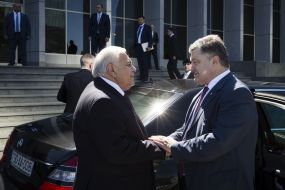 Petr Poroshenko and Oktay Asadov