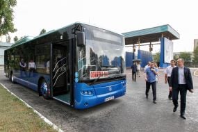 Bus