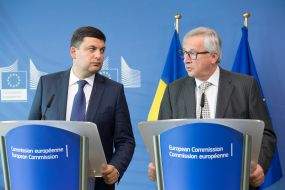 Vladimir Groisman, Jean-Claude Juncker, and Johannes Hahn