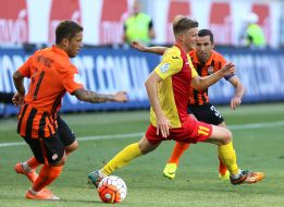 Игровой момент матча