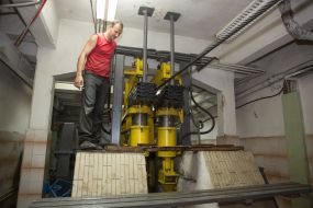 Engine room funicular