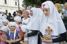 Children from Kramatorsk and the Sisters of Charity