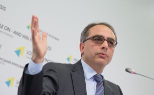 Йонет Джан Тезель