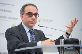 Йонет Джан Тезель