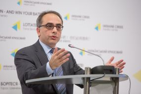 Йонет Джан Тезель