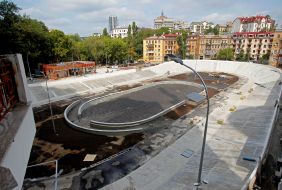 Reconstruction of the capital racetrack