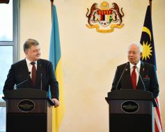 Najib Razak, Petro Poroshenko