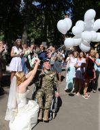 Молодята Сергій і Катерина Ющенко