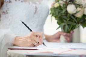 Service center conducting the registration of marriages per day