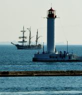 Palinuro ship