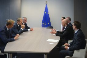 Arseniy Yatsenyuk and Donald Tusk