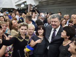 Petro Poroshenko at the opening of the metro station "Peremoga" in Kharkov