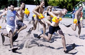 The race in flippers "Duck Run 2016"