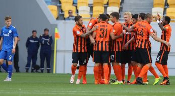 The players of FC "Shakhter" (Donetsk)