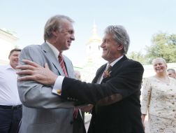 Viktor Yushchenko and Vladimir Ogryzko
