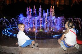 Светомузыкальный фонтан