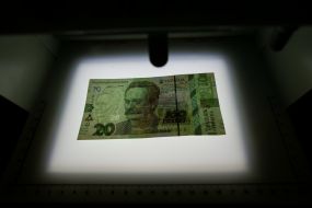 20 hryvnia banknotes